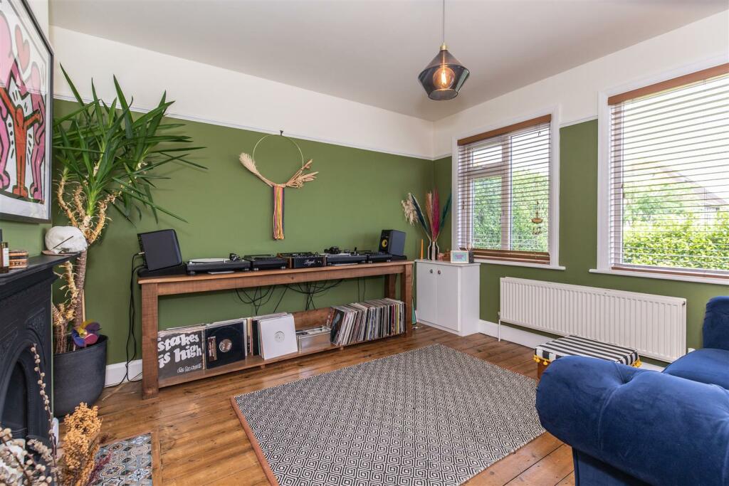 Additional property image - Chyngton Gardens, Seaford