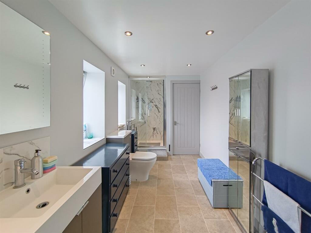 Additional property image - SEAFORD SEAFRONT