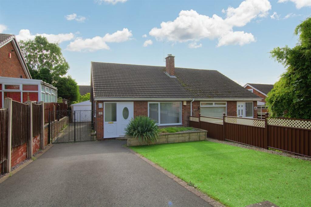 2 bedroom semi-detached bungalow for sale in Turner Close, Stapleford ...