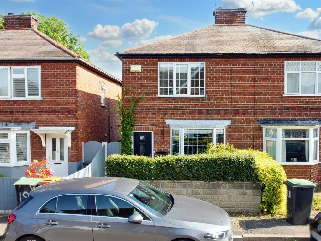 2 bedroom semidetached house for sale in Manor Avenue, Stapleford