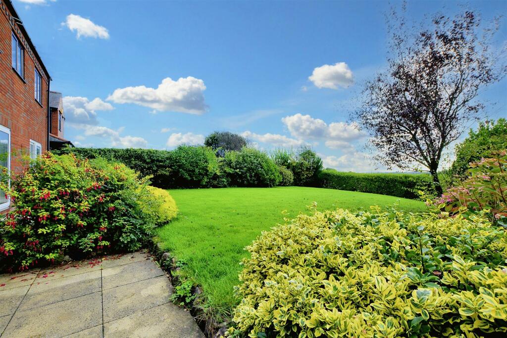Additional property image - High Lane Central, West Hallam