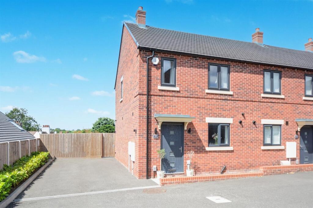 Main image of property: Little Hallam Hill, Ilkeston