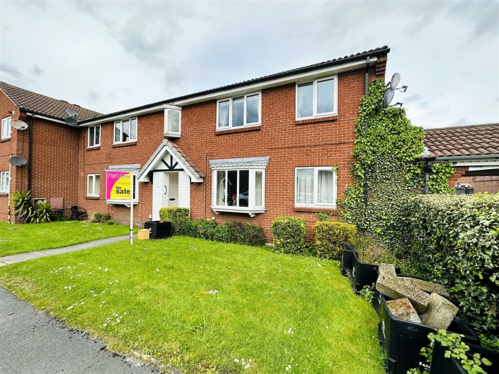 1 bedroom flat for sale in Bainbridge Drive, Selby, YO8