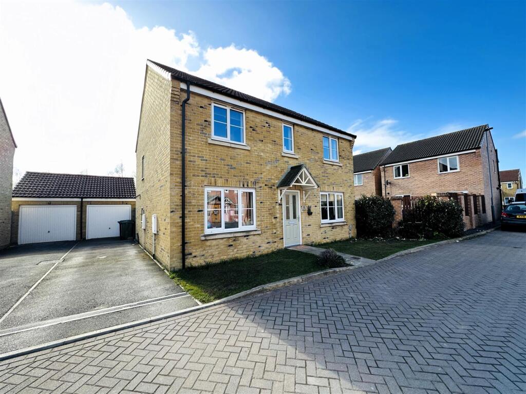 Main image of property: Far Moss, Selby