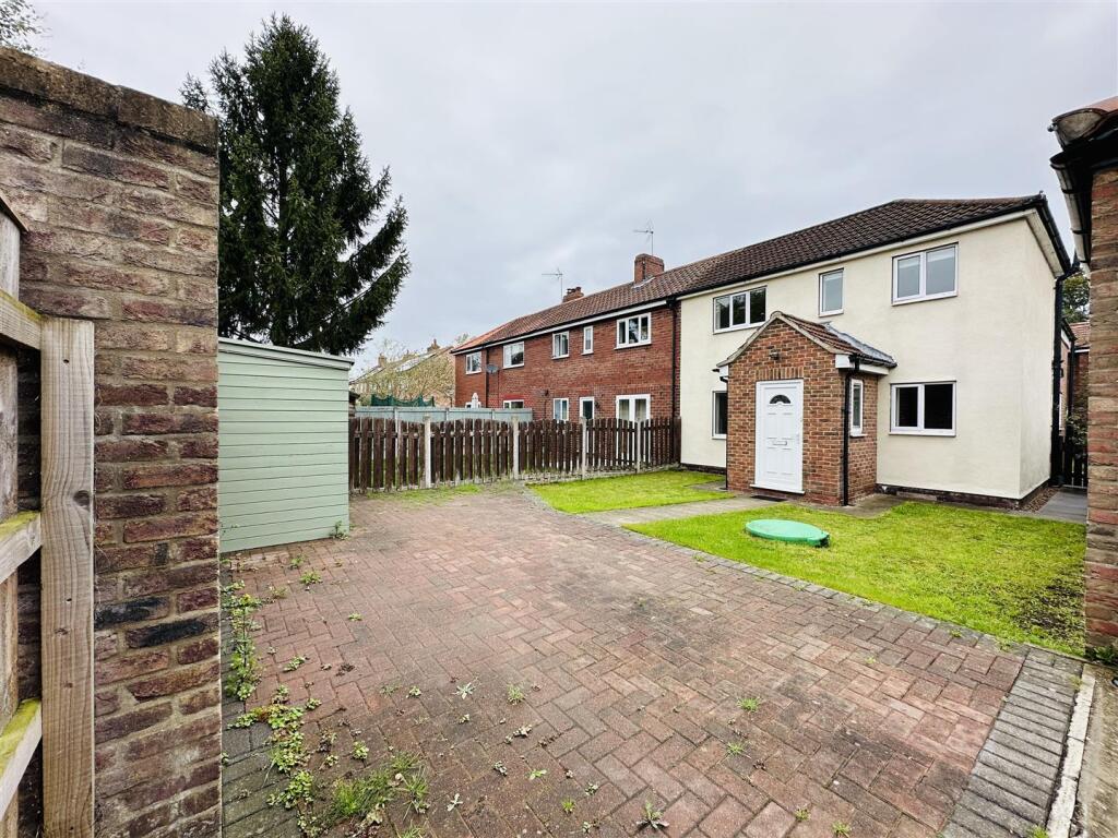 Main image of property: Park Lane, Barlow, Selby