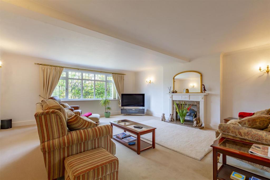 4 bedroom detached house for sale in Tamworth Road, Sawley, NG10