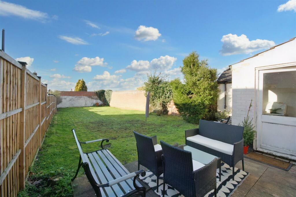 3 bedroom cottage for sale in Clapgun Street, Castle Donington, DE74