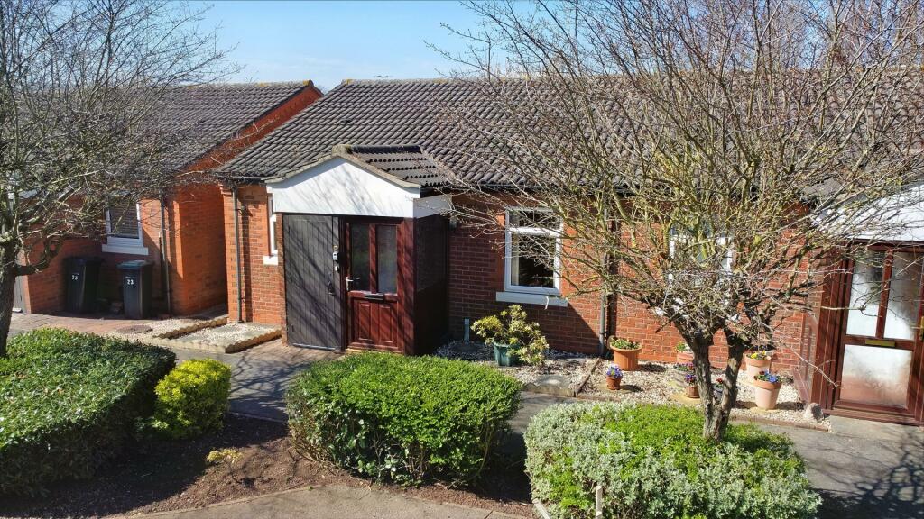2 bedroom terraced bungalow for sale in Calverton Close, Toton, NG9