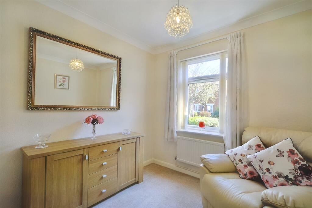 2 bedroom terraced bungalow for sale in Calverton Close, Toton, NG9