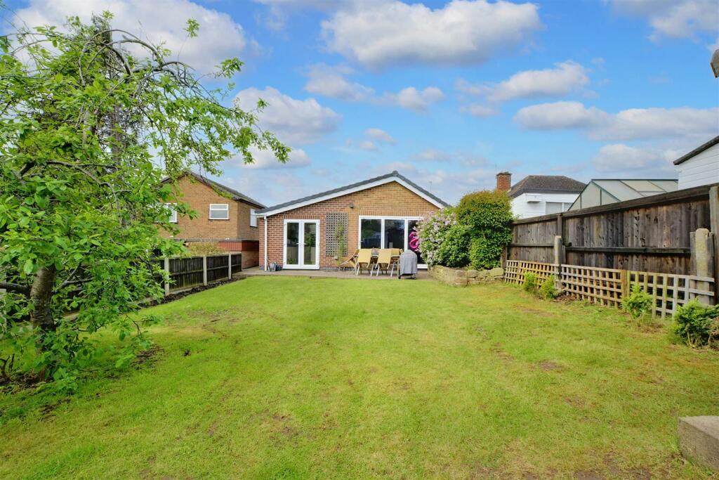 3 bedroom detached bungalow for sale in Spinney Rise, Toton, NG9