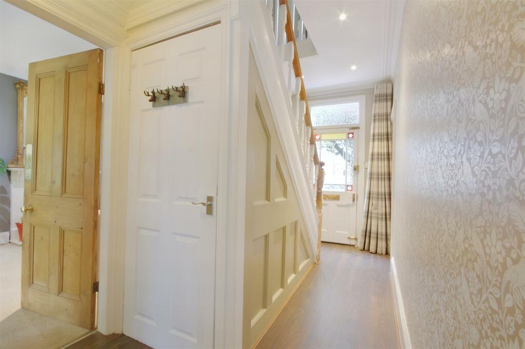 4 bedroom detached house for sale in Victoria Avenue, Borrowash, DE72