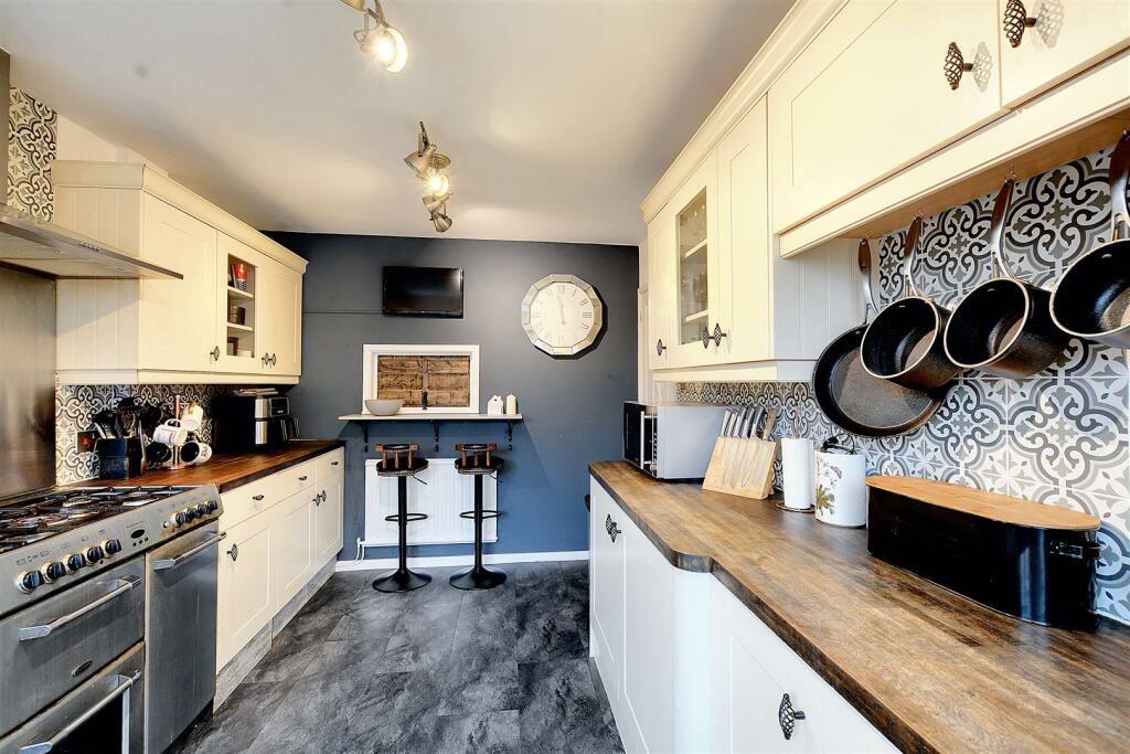 Additional property image - Meadow Close, Breaston