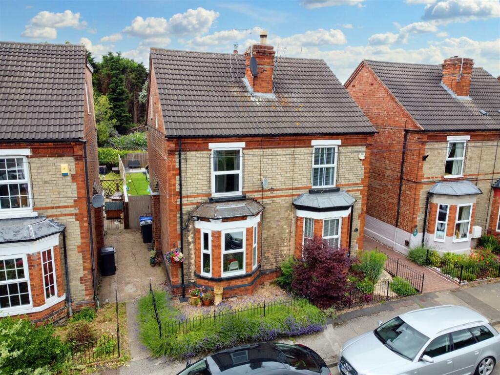 3 bedroom semidetached house for sale in Villa Street, Draycott, DE72