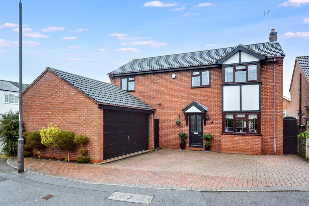 Main image of property: The Pines, Draycott