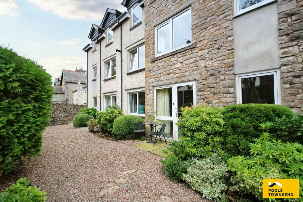 1 bedroom apartment for sale in Grayrigge Court, Kents Bank Road