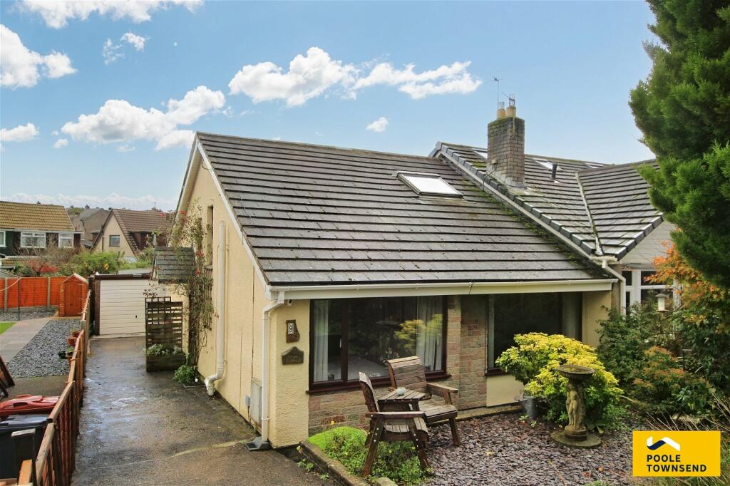 3 bedroom semidetached house for sale in Green Lane, Daltoninfurness