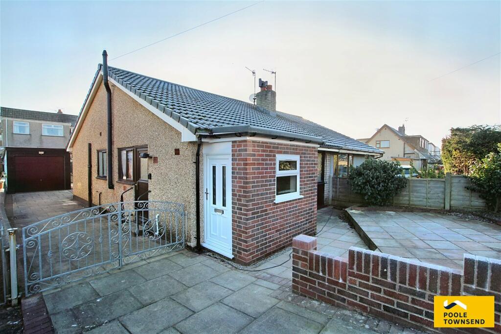 3 bedroom semidetached bungalow for sale in Barnes Avenue, Dalton In