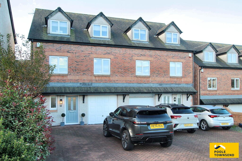 Main image of property: Kempas Avenue, Barrow-in-furness, LA13 0UE