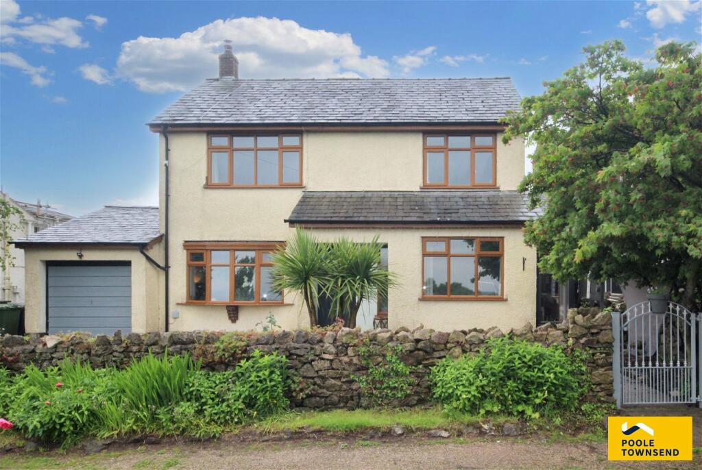 4 bedroom detached house for sale in Long Lane, Stainton With Adgarley