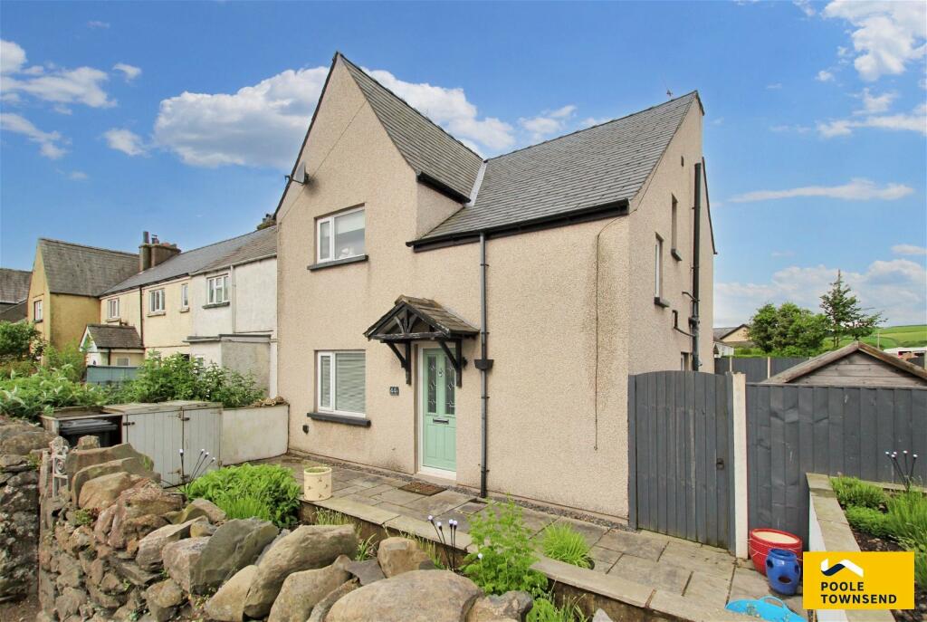 3 bedroom semidetached house for sale in Ulverston Road, Swarthmoor
