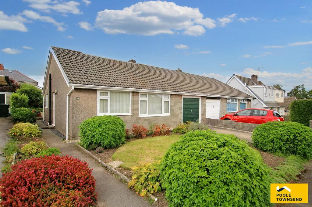2 bedroom semidetached bungalow for sale in Rusland Crescent