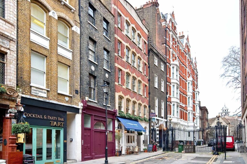 Main image of property: Charterhouse Street, Clerkenwell