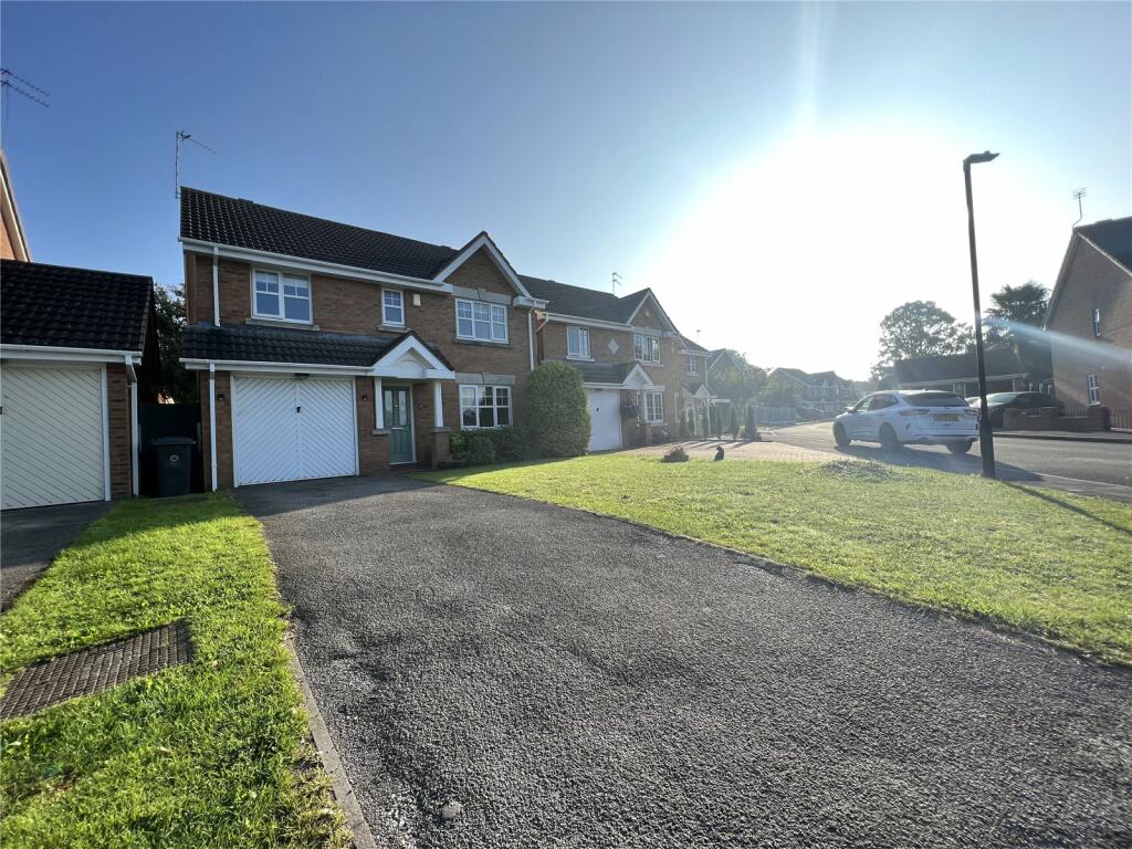 4 bedroom detached house for sale in Birchcroft, Coven, Wolverhampton