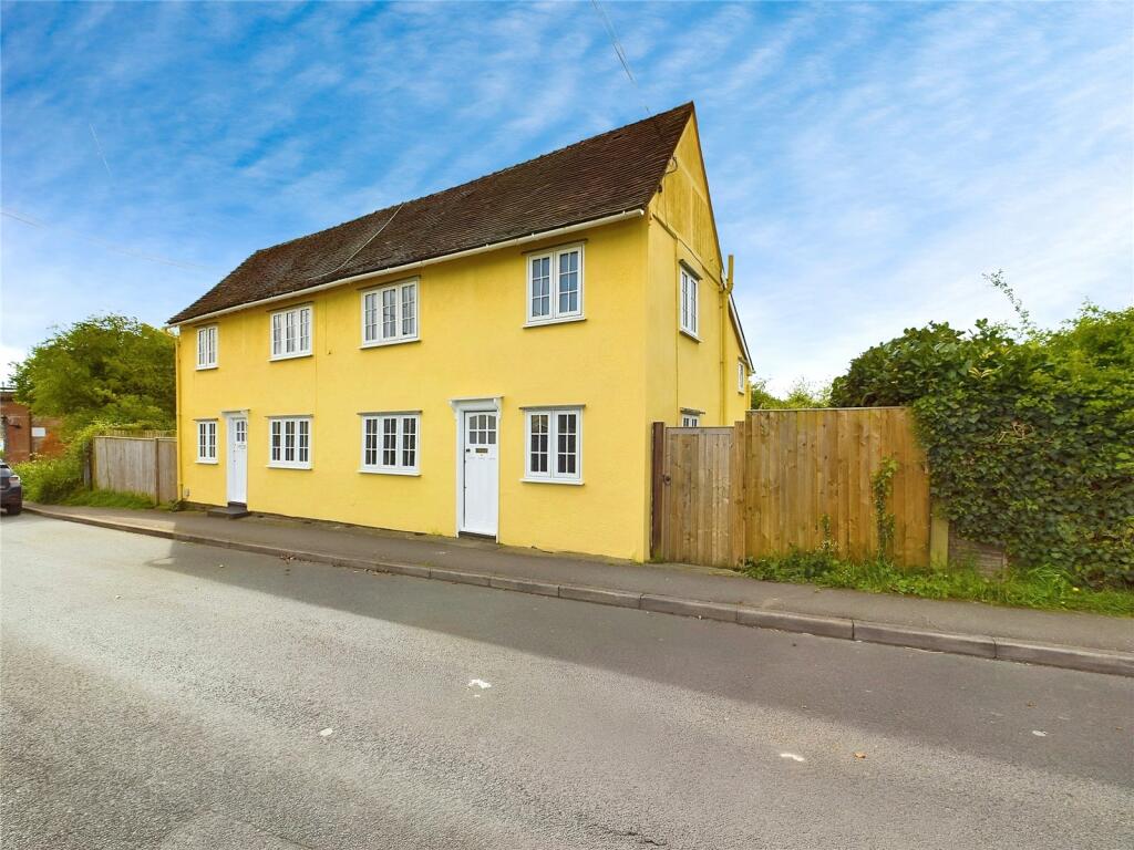 2 bedroom semidetached house for sale in Blunts Hall Road, Witham