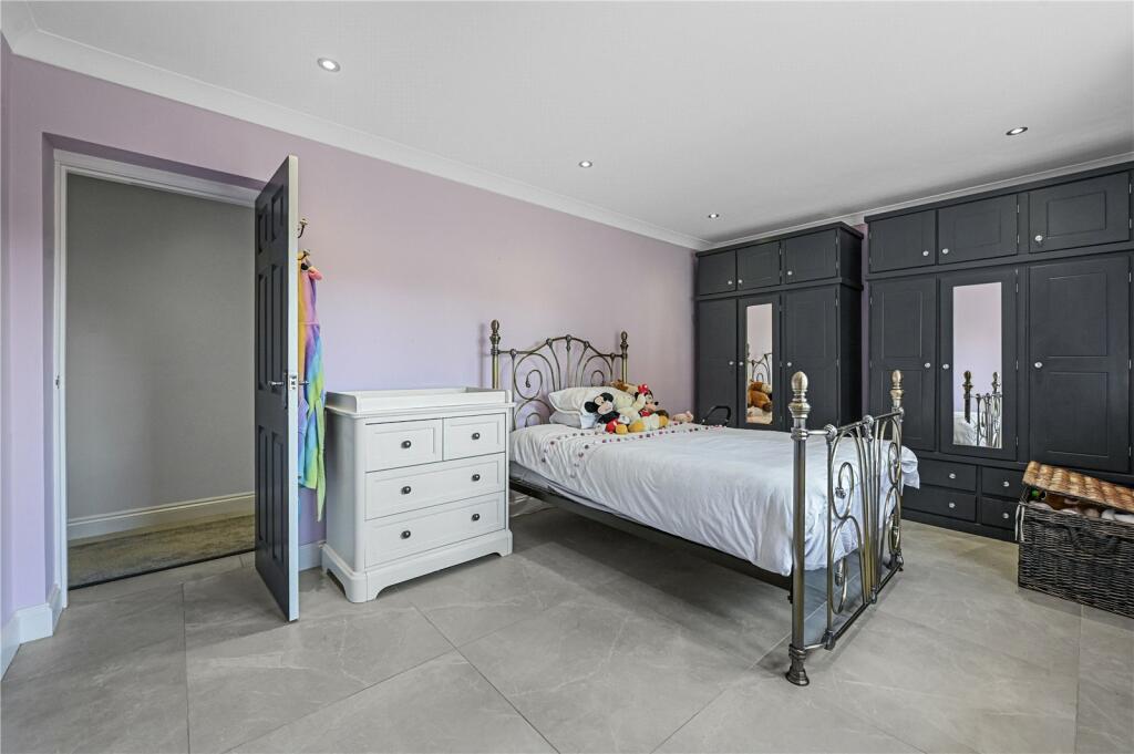 Additional property image - Wethersfield Road, Shalford, Braintree, Essex, CM7