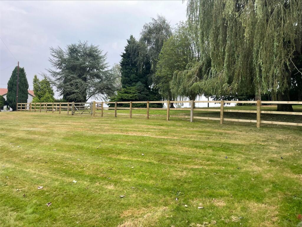 Additional property image - Wethersfield Road, Shalford, Braintree, Essex, CM7