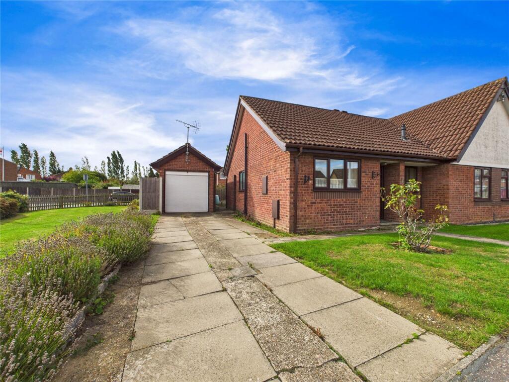 Main image of property: Lea Close, Braintree, Essex, CM7