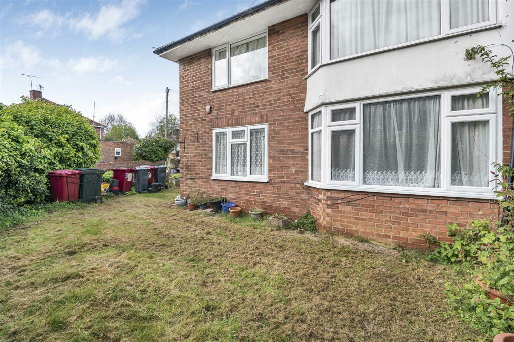 2 bedroom for sale in Hemdean Road, Caversham, Reading, RG4
