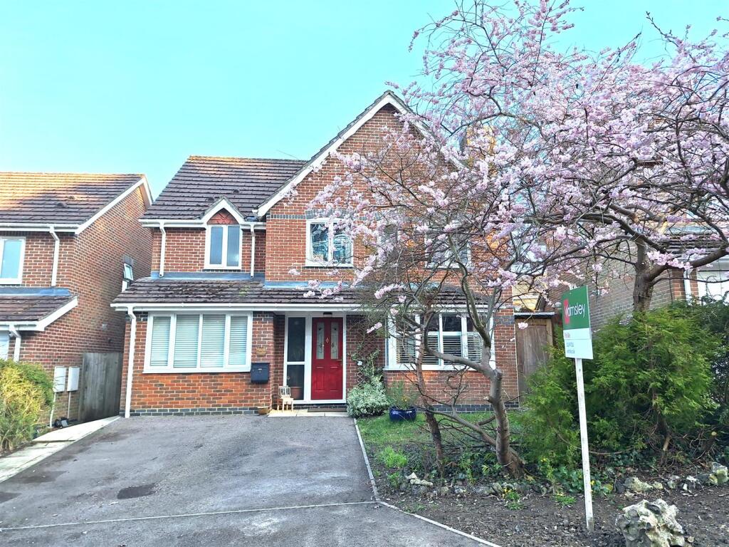 Main image of property: Blaenavon, Caversham, Reading