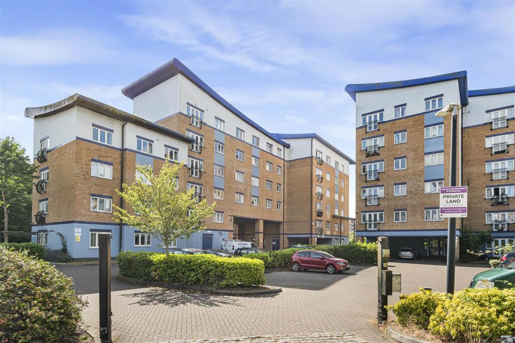 Main image of property: 191 Luscinia ViewNapier RoadReadingBerkshire