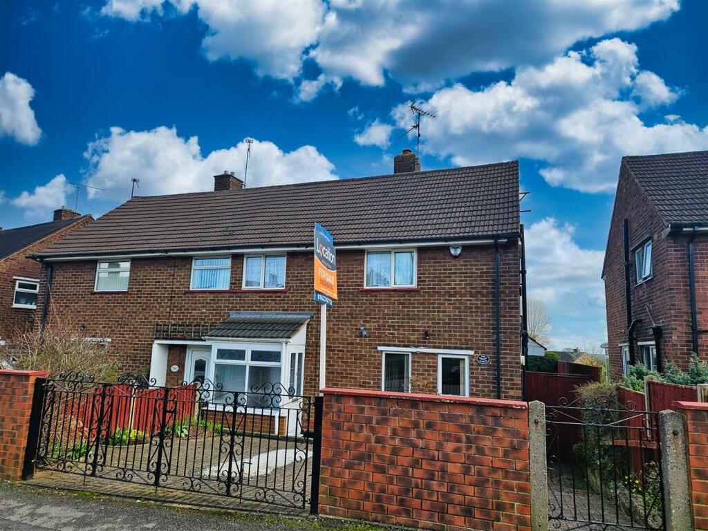 3 bedroom semidetached house for sale in Alder Way, Shirebrook