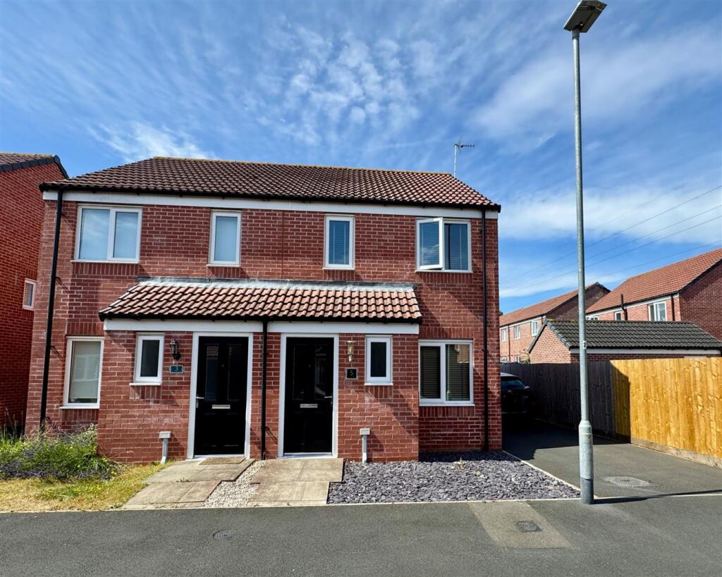Main image of property: Barn Owl Way, Clipstone Village