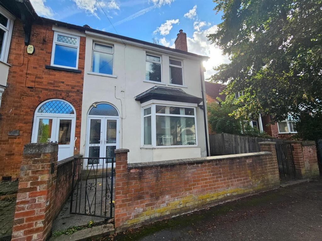 Main image of property: Stanton Place, Mansfield