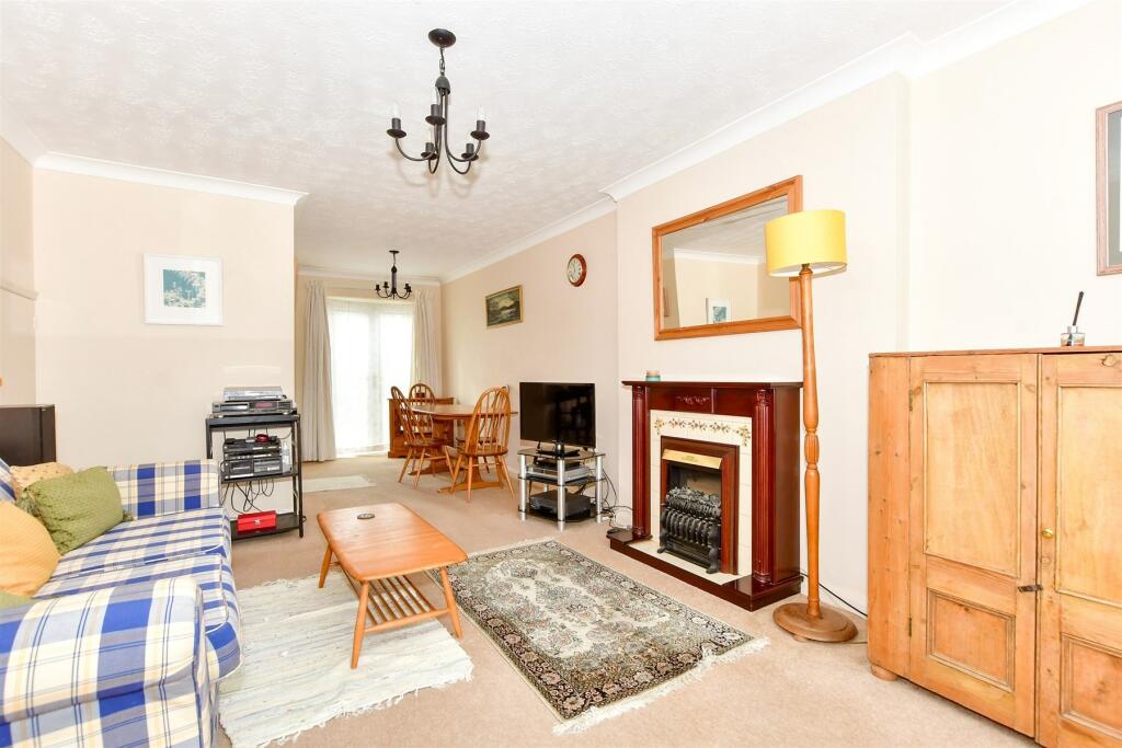 3 bedroom terraced house for sale in Armada Way, Littlehampton, West