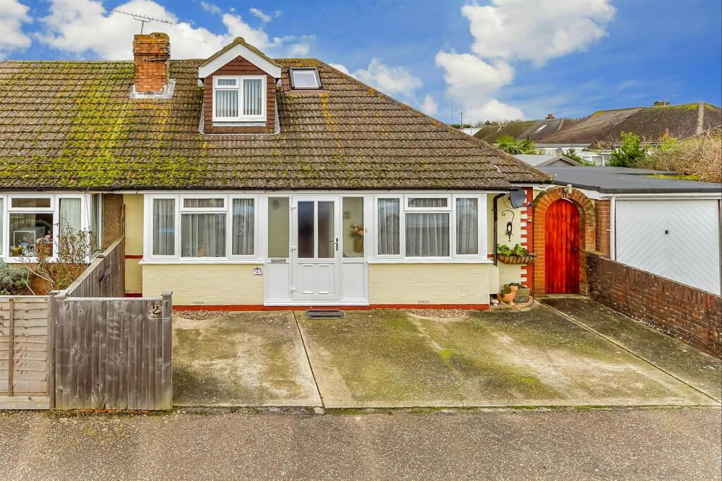 Additional property image - Grand Avenue, Littlehampton, West Sussex