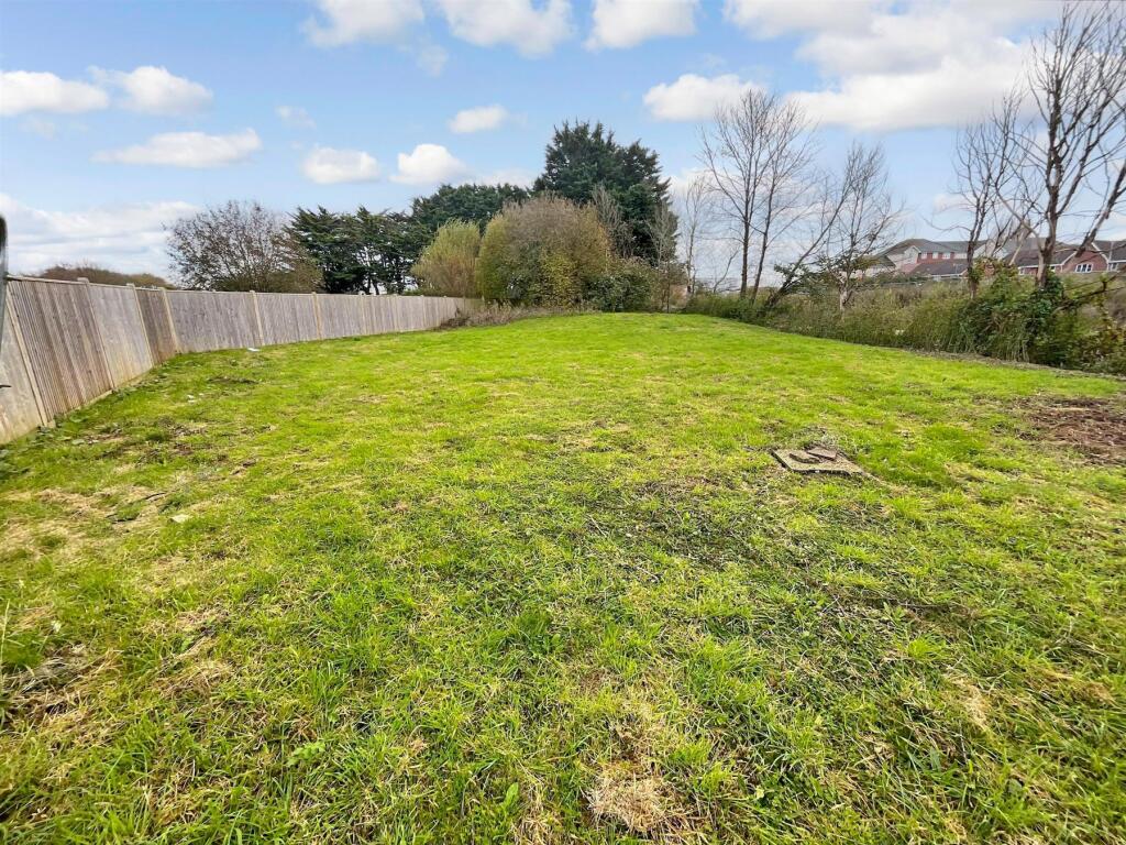 Additional property image - Toddington Lane, Littlehampton, West Sussex