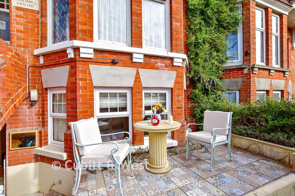 Main image of property: South Terrace, Littlehampton, West Sussex
