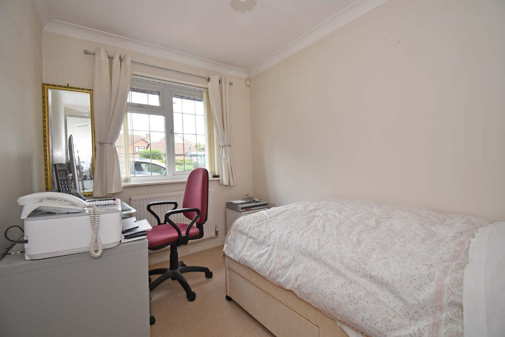 3 bedroom detached house for sale in Warsash Road, Warsash SO31