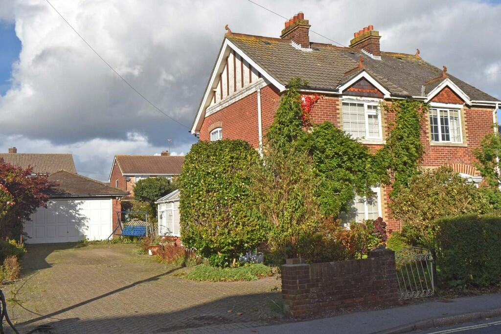 3 bedroom semidetached house for sale in Station Road, Park Gate SO31