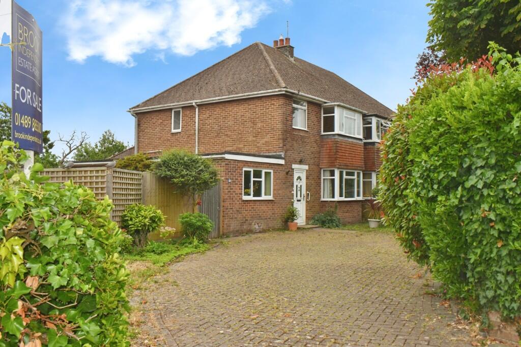 Main image of property: St. Margarets Lane, Titchfield, Hampshire, PO14