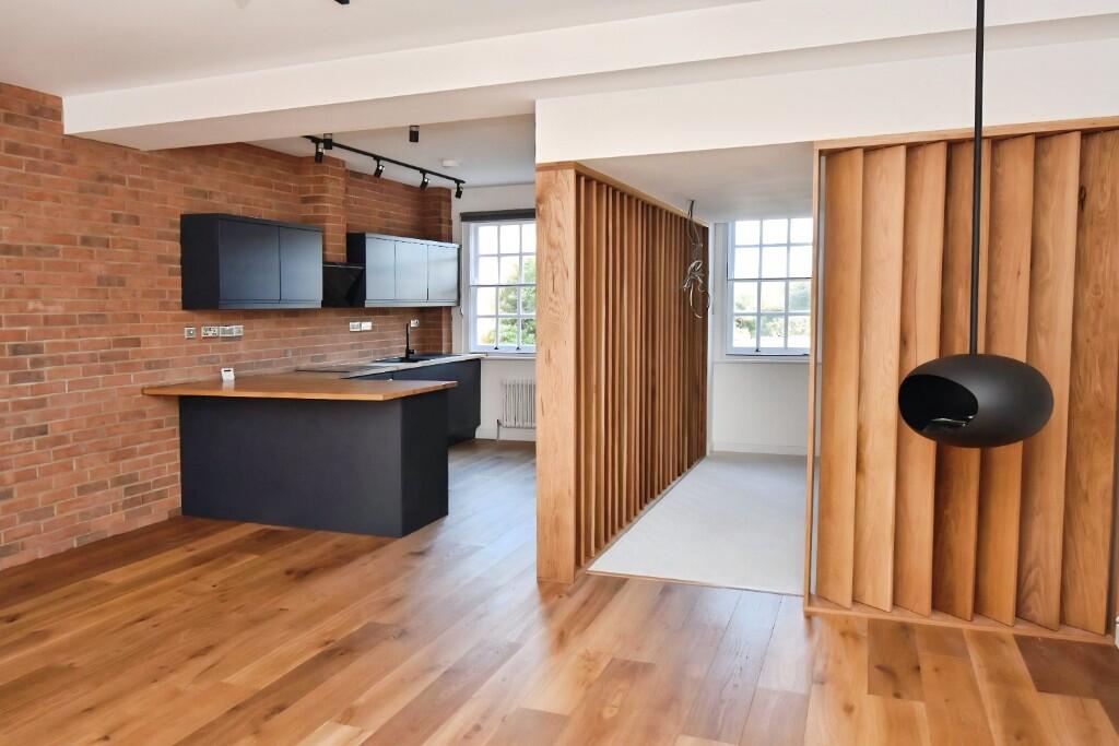 Main image of property: 7A Funtley Hill, Fareham, Hampshire, PO16