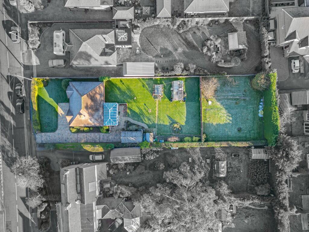 Main image of property: Locks Road, Locks Heath SO31