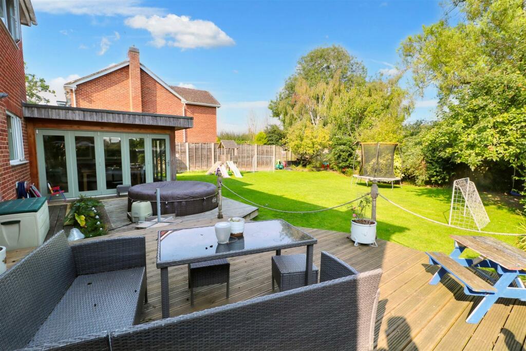 Additional property image - Ketton Close, Broadmead, Trowbridge