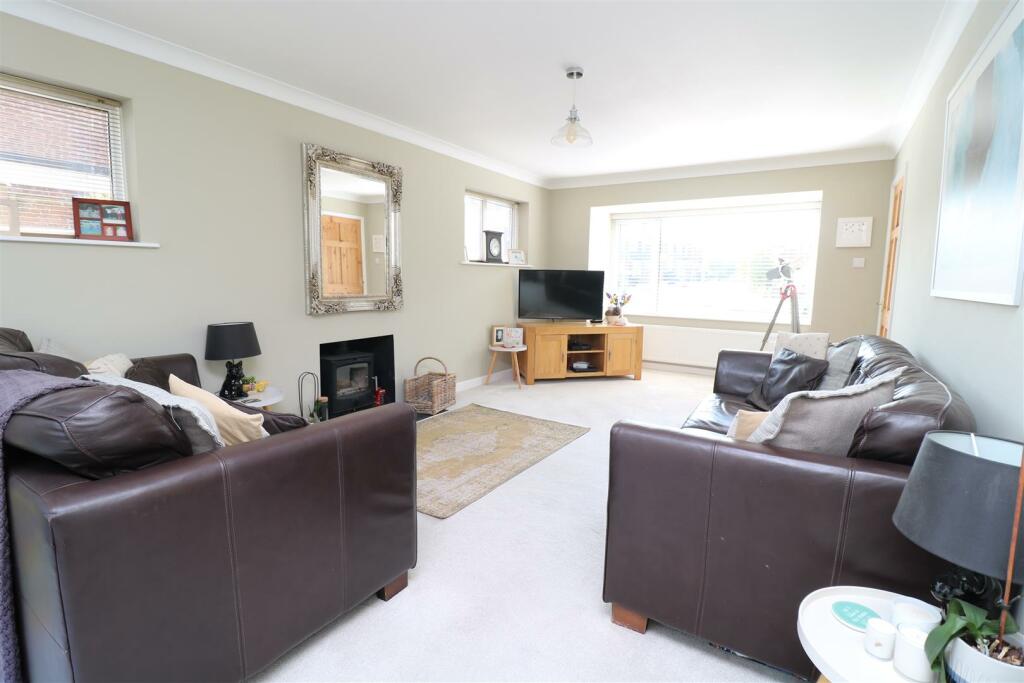 Additional property image - Ketton Close, Broadmead, Trowbridge