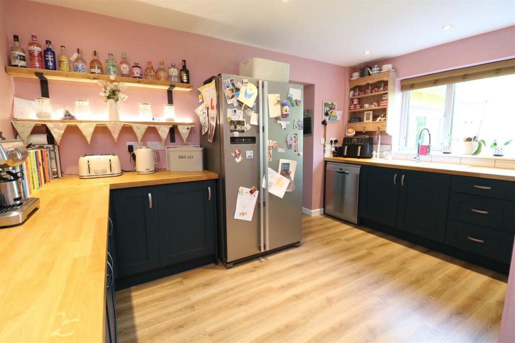 Additional property image - Ketton Close, Broadmead, Trowbridge