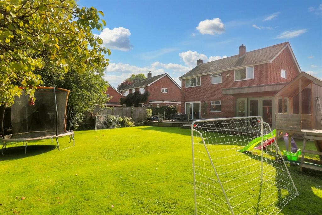 Additional property image - Ketton Close, Broadmead, Trowbridge